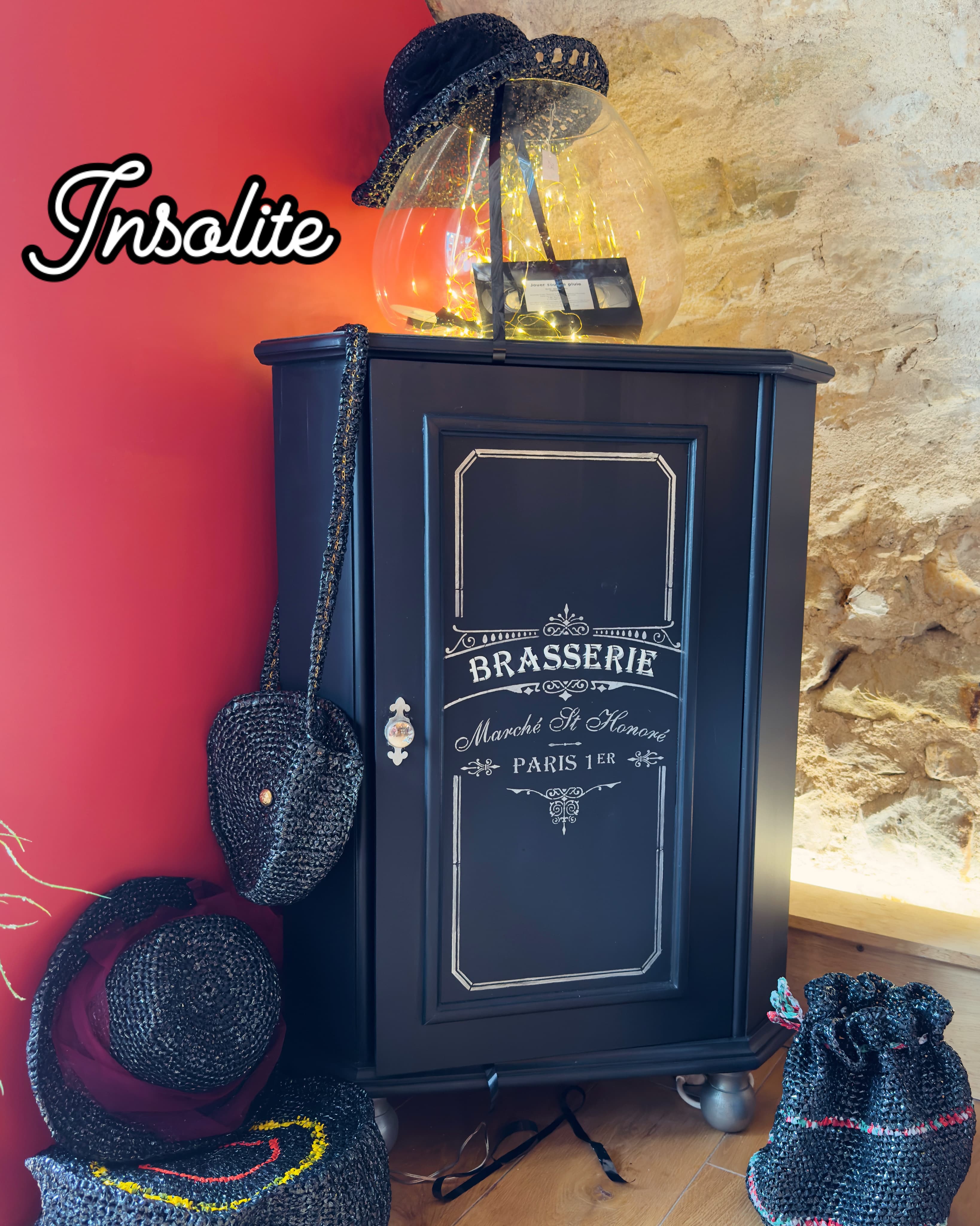 Un coin insolite de la boutique AYOKA